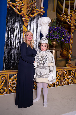 0344_DSC09865Athen_23_Ball_HiRez_