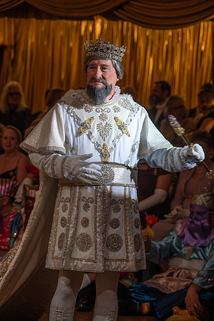 0465_2025_Caliphs_FB_Rez_