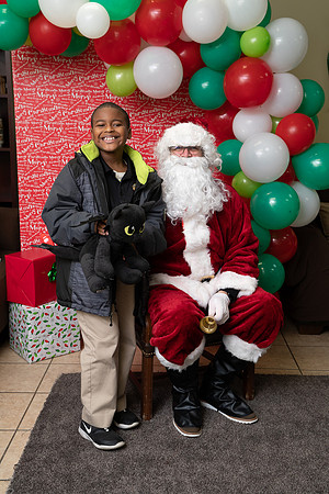 DSC00920NOWCS2019_XmasParty1_FB