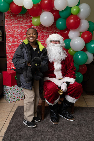 DSC00921NOWCS2019_XmasParty1_FB