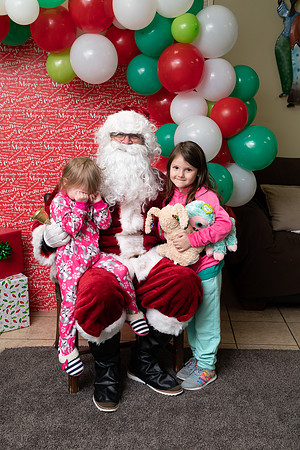 DSC00918NOWCS2019_XmasParty1_FB