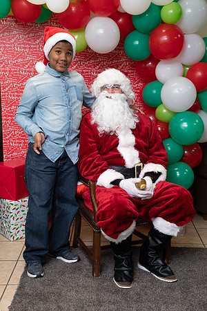 DSC00954NOWCS2019_XmasParty1_FB