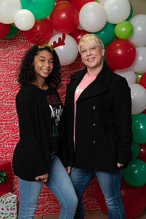 DSC00863NOWCS2019_XmasParty1_FB