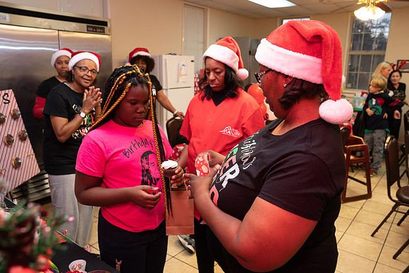DSC00942NOWCS2019_XmasParty1_FB