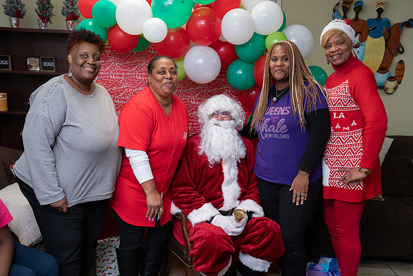 DSC01064NOWCS2019_XmasParty1_FB