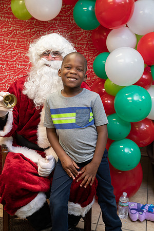 DSC01054NOWCS2019_XmasParty1_FB