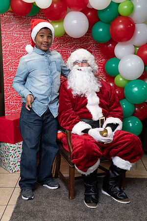 DSC00953NOWCS2019_XmasParty1_FB