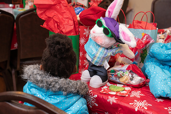 DSC01075NOWCS2019_XmasParty1_FB