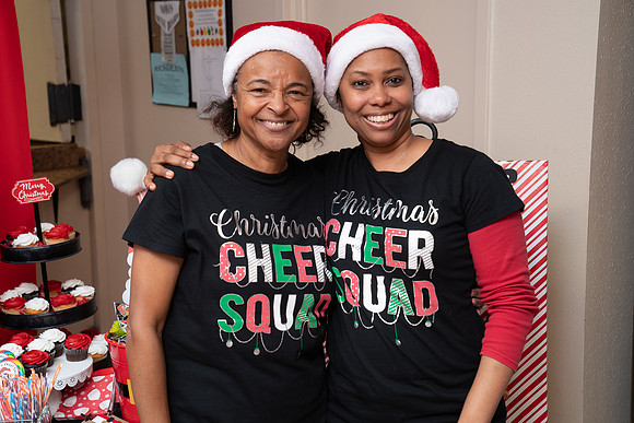 DSC00948NOWCS2019_XmasParty1_FB