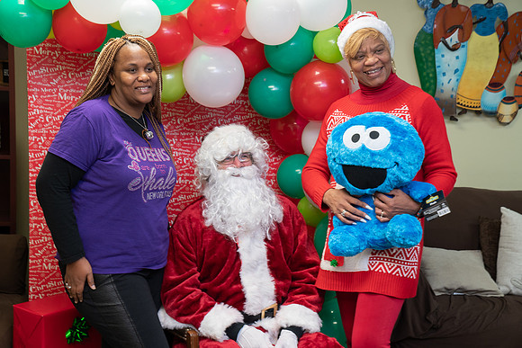 DSC01042NOWCS2019_XmasParty1_FB