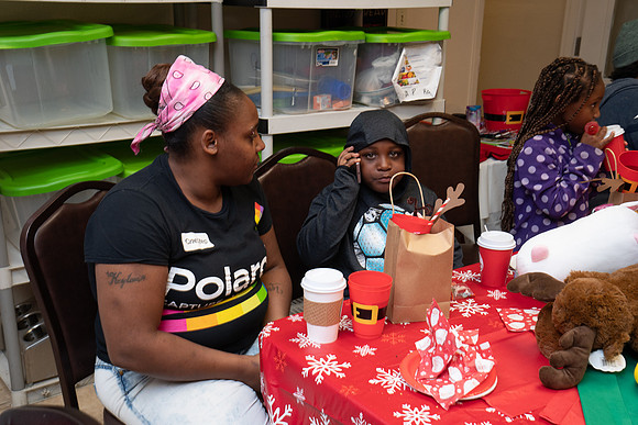 DSC01027NOWCS2019_XmasParty1_FB