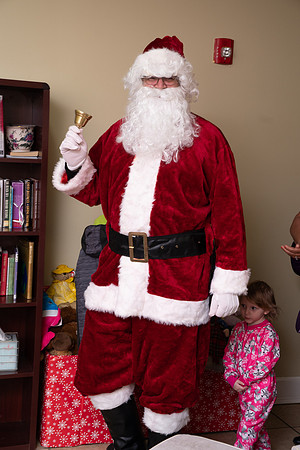 DSC00914NOWCS2019_XmasParty1_FB
