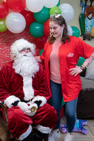 DSC01053NOWCS2019_XmasParty1_FB