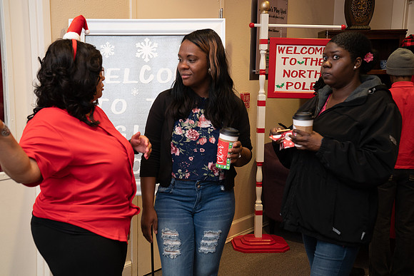 DSC01071NOWCS2019_XmasParty1_FB
