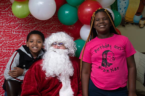 DSC01061NOWCS2019_XmasParty1_FB