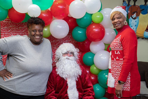DSC01045NOWCS2019_XmasParty1_FB