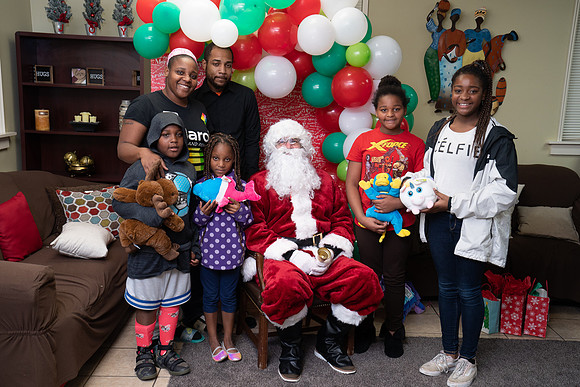 DSC00991NOWCS2019_XmasParty1_FB