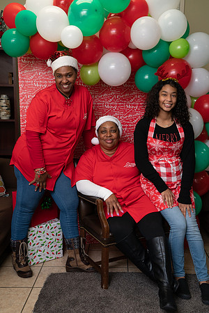 DSC00896NOWCS2019_XmasParty1_FB