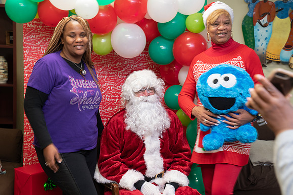 DSC01043NOWCS2019_XmasParty1_FB