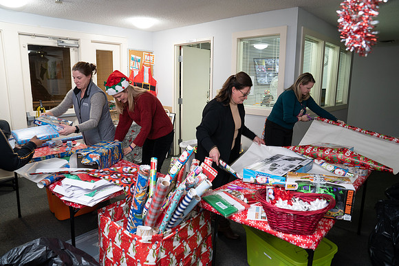 DSC01017NOWCS2019_XmasParty1_FB