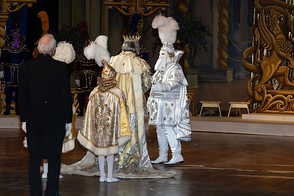 DSC07043_2048_ATH_FBrez_to5x7