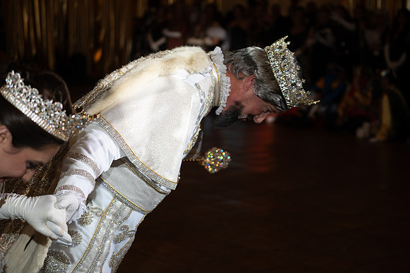 0587_2025_Caliphs_FB_Rez_