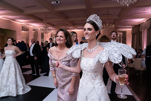 1381DSC03127_EO_FBrez2025