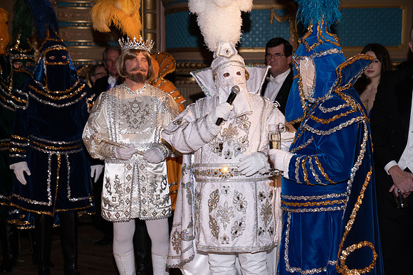 0427_DSC09917Athen_23_Ball_HiRez_