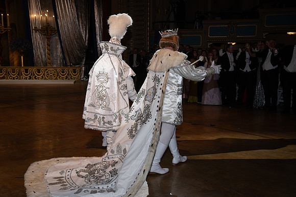1047_DSC00253Athen_23_Ball_HiRez_