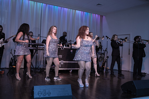 1300DSC03030_EO_FBrez2025