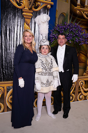 0341_DSC09862Athen_23_Ball_HiRez_