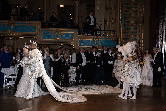 0975_DSC00205Athen_23_Ball_HiRez_