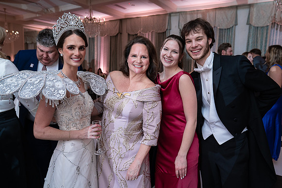 1361DSC03107_EO_FBrez2025